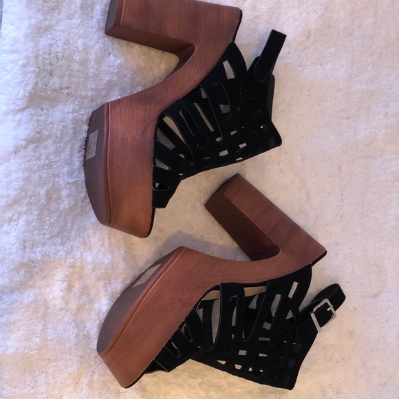 Black Kathleen Peep Toe Platform Heels - Picture 6 of 7